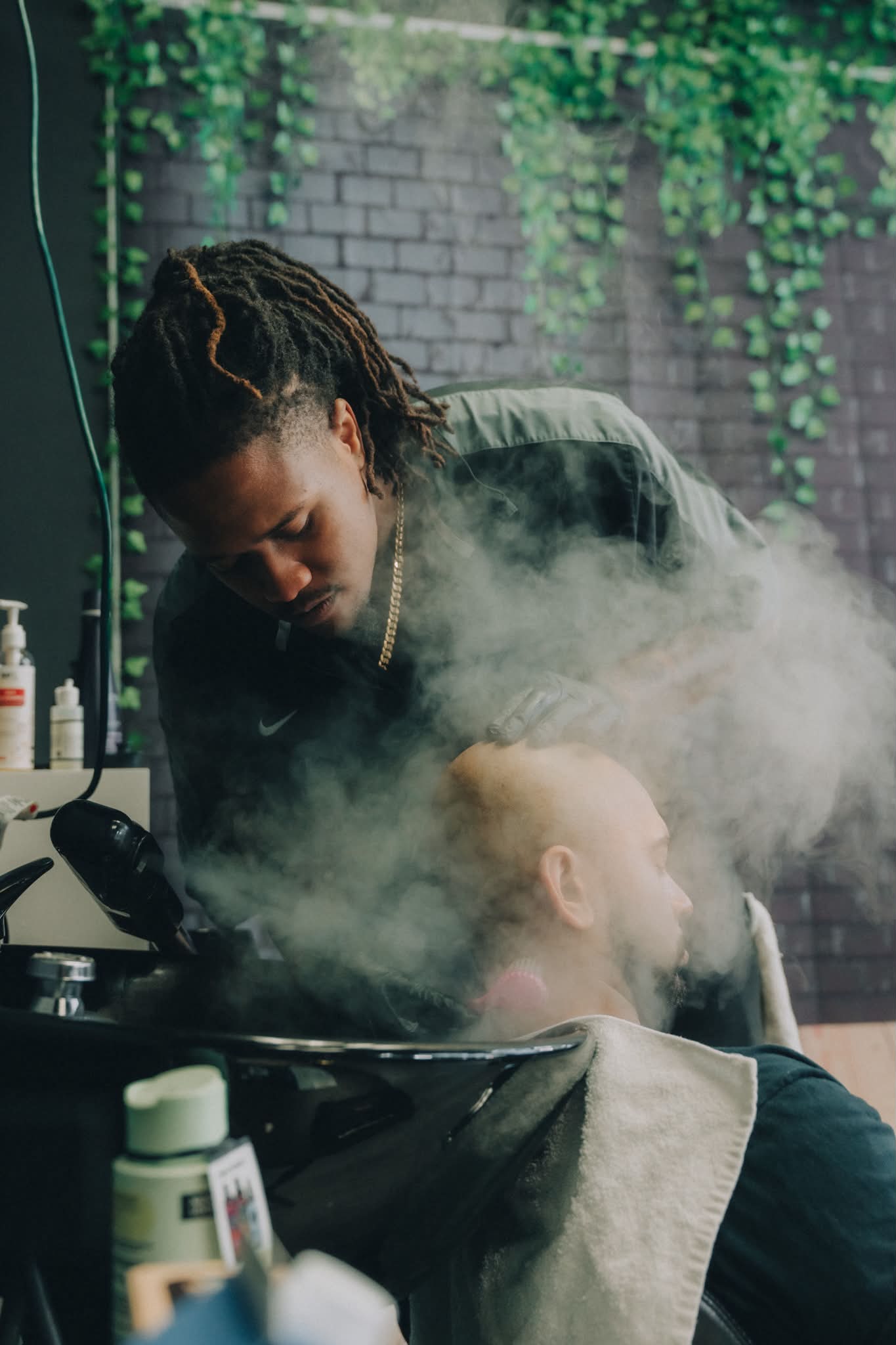 Steam treatment as part of an aftercare routine